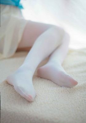 制服下的_剧情片韩国电影在线观看