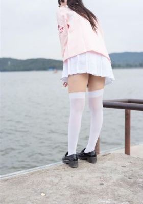 大胸姐妹在线_迅雷在线观看